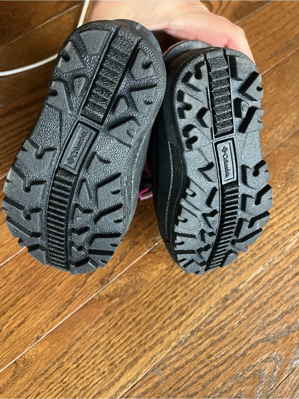 Columbia kids snow